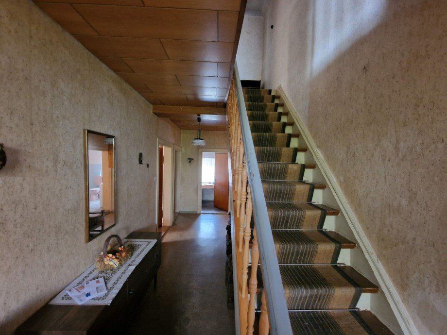 Flur II Zweifamilienhaus Vordorf