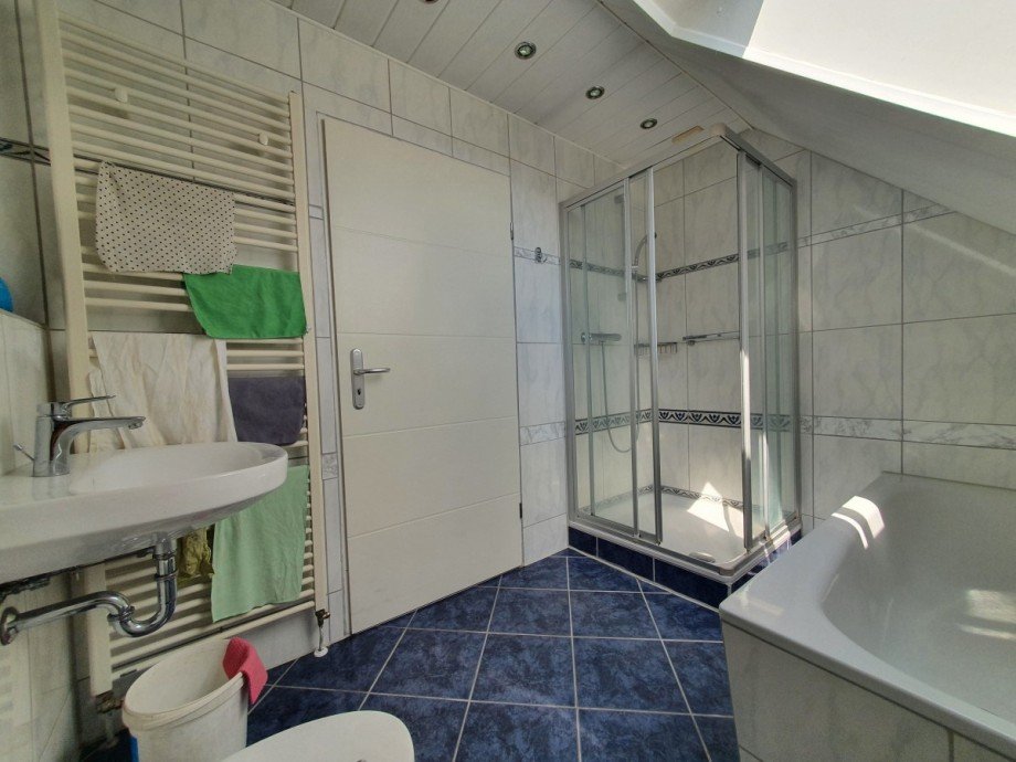 Bad OG Einfamilienhaus R�tgesb�ttel