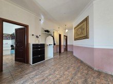 Flur EG Gifhorn: Exklusives EFH mit eigenem Poolhaus