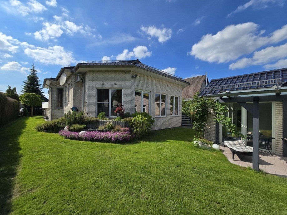 Wintergarten Au�enansicht Einfamilienhaus Gifhorn