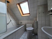 Bad DG Kleines EFH auf gro�em Erbbaugrundst�ck