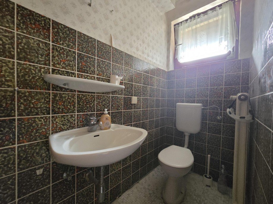 G�ste WC EG Einfamilienhaus Schw�lper