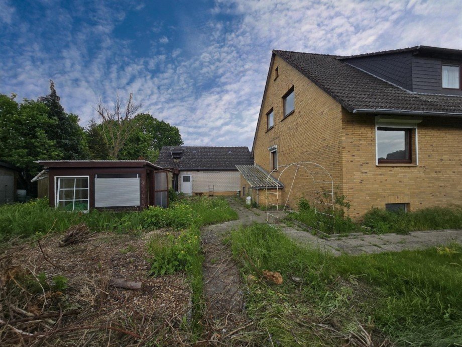 Nebengeb�ude Einfamilienhaus Schw�lper