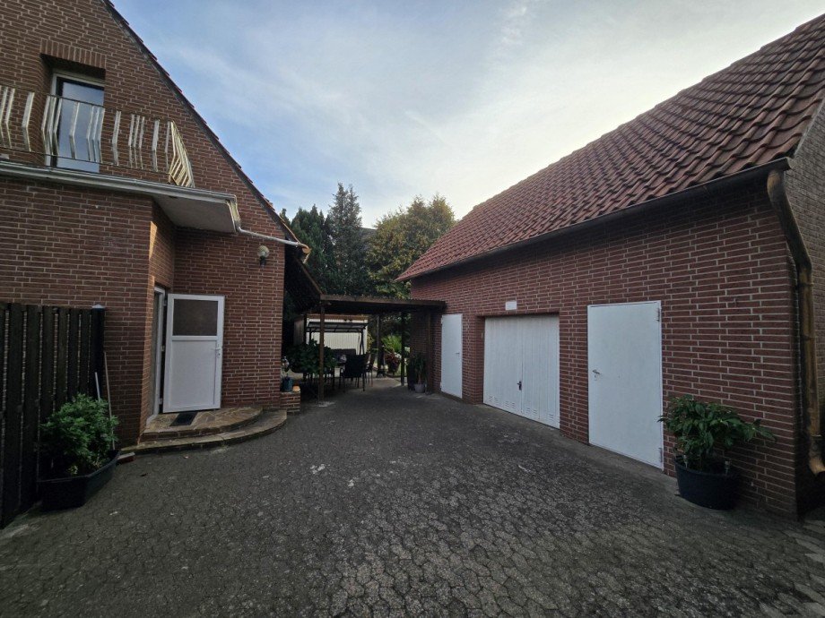Stallgeb�ude mit Garage Einfamilienhaus Gifhorn
