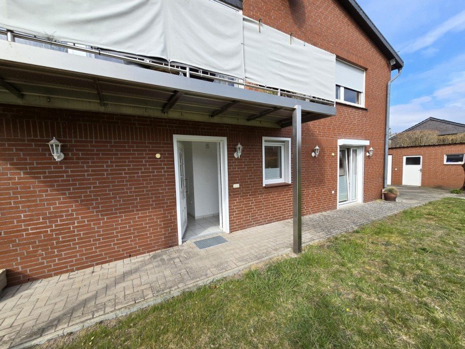 Zugang Erdgeschosswohnung R�tgesb�ttel