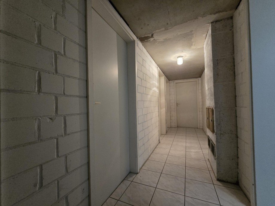 Kellerr�ume Mehrfamilienhaus Meine