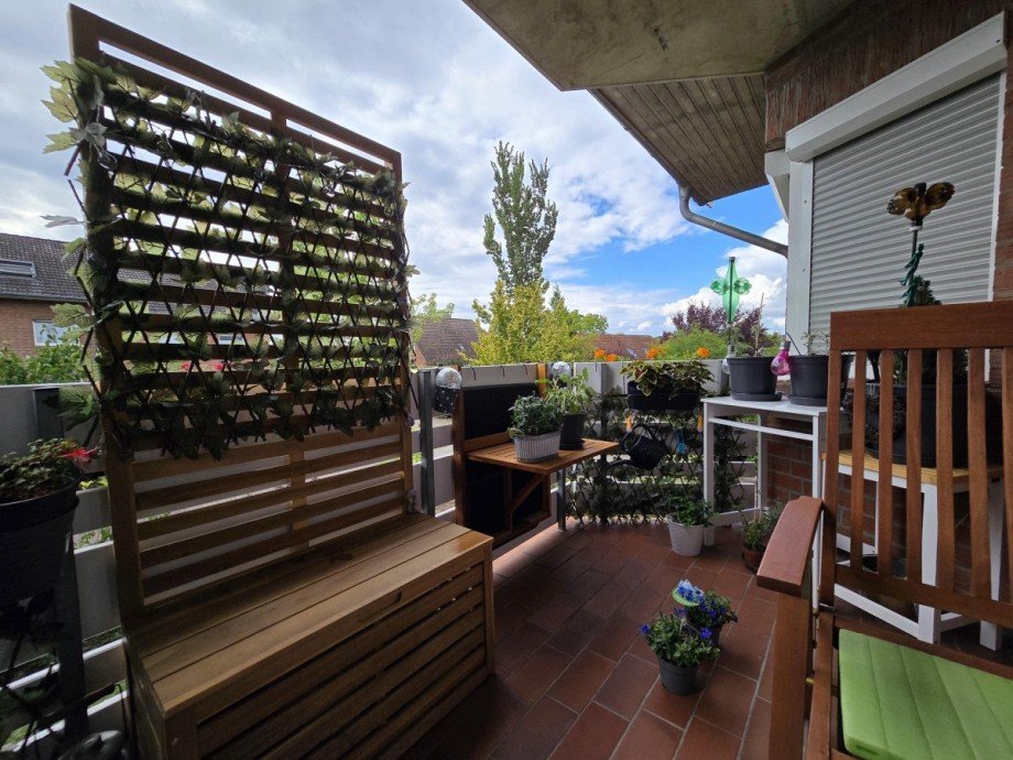 Balkon OG Mehrfamilienhaus Isenb�ttel