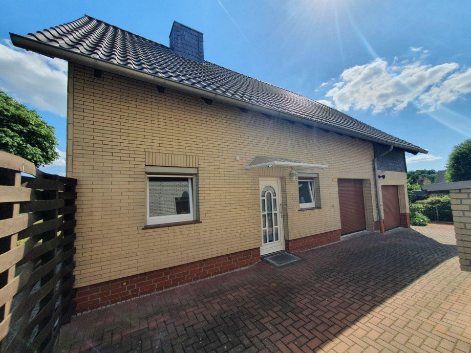 Au�enansicht Einfamilienhaus R�tgesb�ttel