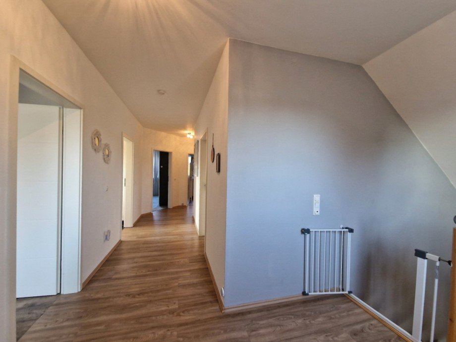 Flur OG Einfamilienhaus R�tgesb�ttel