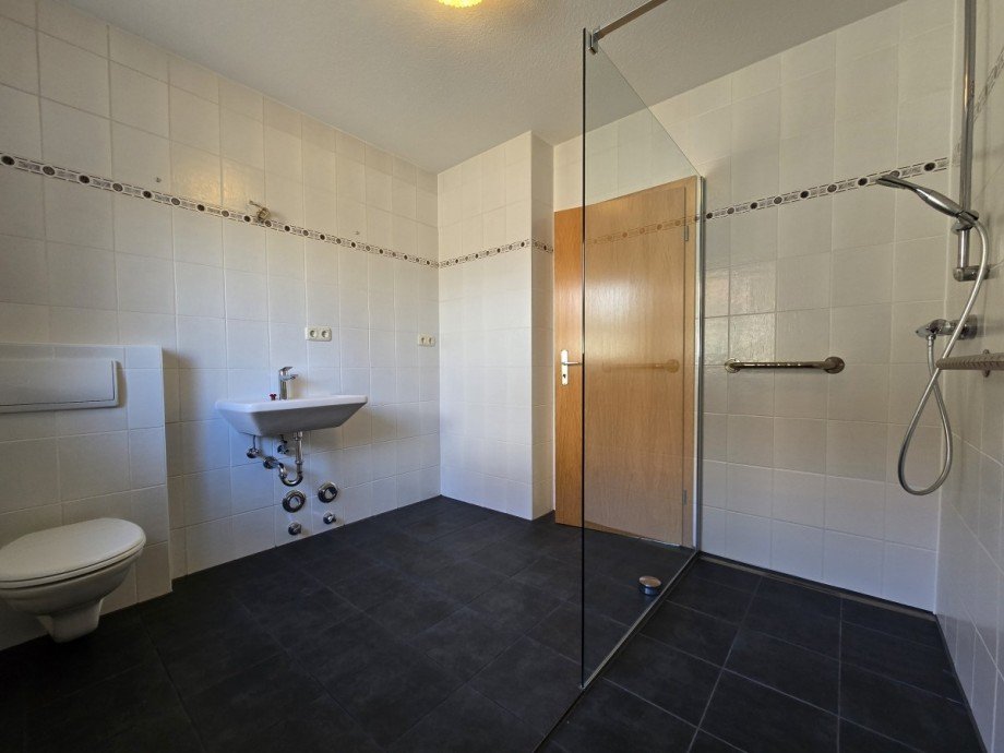 Bad II Erdgeschosswohnung Isenb�ttel