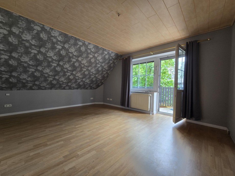 Zimmer 1 DG Doppelhaush�lfte Gifhorn