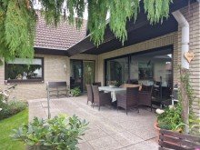 Terrasse Meine: Stilvolles Ein- bis Zweifamilienhaus mit vielen Vorz�gen